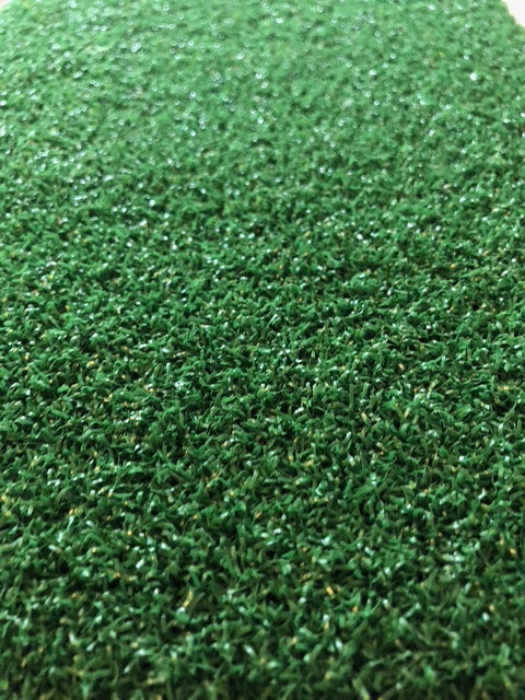 Golf Green: There is no better putting mat than this one